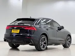 2022 Audi Q8 55 TFSI — фото 6