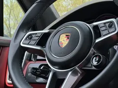 2023 Porsche Cayenne 3.0T Platinum Edition, белый — фото 17