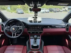 2023 Porsche Cayenne 3.0T Platinum Edition, белый — фото 22