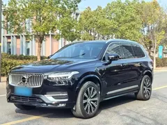 2021 Volvo XC90 B5 Luxury 7-seat, чёрный — фото 1