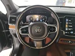 2021 Volvo XC90 B5 Luxury 7-seat, чёрный — фото 7
