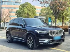 2021 Volvo XC90 B5 Luxury 7-seat, чёрный — фото 13