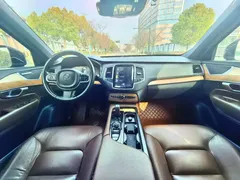 2021 Volvo XC90 B5 Luxury 7-seat, чёрный — фото 23