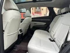 2021 Hyundai Tucson L 1.5T DCT LUX Premium — фото 9
