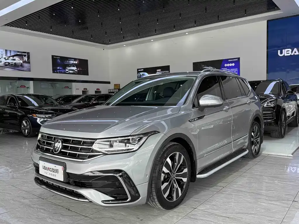 2022 Volkswagen Tiguan L 330TSI AT 2WD R-Line