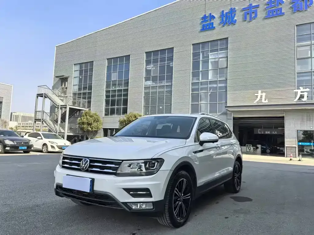 2021 Volkswagen Tiguan L 330TSI AT 2WD