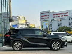 2022 Toyota Highlander Hybrid 2.5L 4WD Supreme 7, чёрный — фото 3