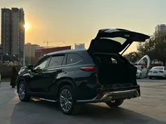 2022 Toyota Highlander Hybrid 2.5L 4WD Supreme 7, чёрный — фото 13
