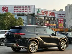 2022 Toyota Highlander Hybrid 2.5L 4WD Supreme 7, чёрный — фото 14
