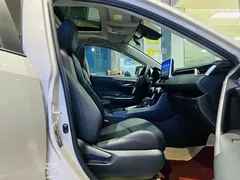 2021 Toyota Wildlander 2.0L CVT 2WD Luxury — фото 15