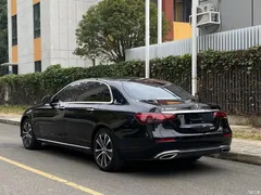 2022 Mercedes-Benz E-Class New Energy modified E 350 e L plug-in hybrid sedan, чёрный — фото 16