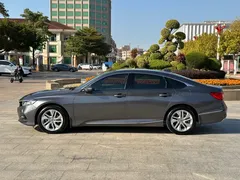 2018 Honda Accord 260TURBO Elite VI — фото 12