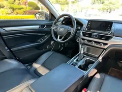 2018 Honda Accord 260TURBO Elite VI — фото 22