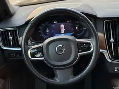 2022 Volvo S90 Plug-in Hybrid T8 E-Drive Hybrid Zhiyi Luxury, чёрный — фото 9