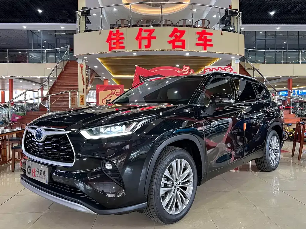 2022 Toyota Highlander Hybrid 2.5L 4WD Premium 7