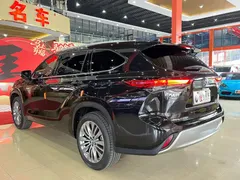 2022 Toyota Highlander Hybrid 2.5L 4WD Premium 7, чёрный — фото 5