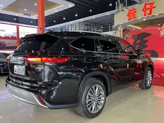 2022 Toyota Highlander Hybrid 2.5L 4WD Premium 7, чёрный — фото 6