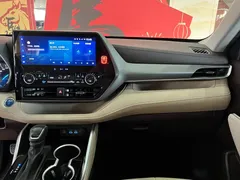 2022 Toyota Highlander Hybrid 2.5L 4WD Premium 7, чёрный — фото 11