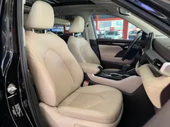 2022 Toyota Highlander Hybrid 2.5L 4WD Premium 7, чёрный — фото 14