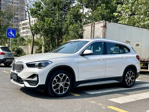 2022 BMW X1 sDrive20Li