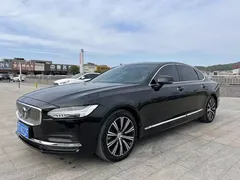 2022 Volvo S90, чёрный — фото 1