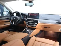 2021 BMW 6 Series GT modified 630i Luxury Design Package, белый — фото 19