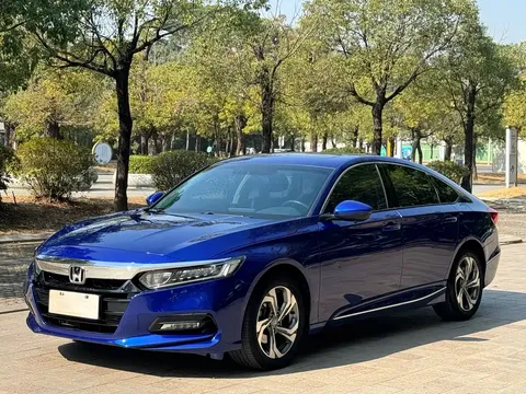 2018 Honda Accord 260TURBO Premium VI