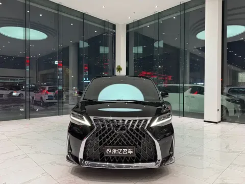 2020 Lexus LM 300h
