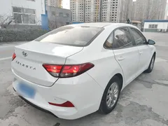 2020 Hyundai Elantra 1.6L AT GL, белый — фото 23