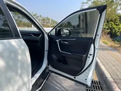 2022 Toyota Wildlander 2.0L CVT 4WD Luxury, белый — фото 11