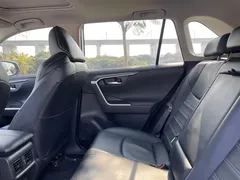 2022 Toyota Wildlander 2.0L CVT 4WD Luxury, белый — фото 28