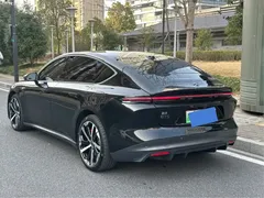 2022 Nio ET5 75kWh, чёрный — фото 10