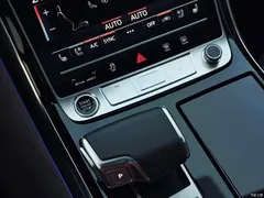 2024 Audi A8 A8L 55 TFSI quattro flagship model — фото 16