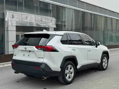 2021 Toyota RAV4 2.0L CVT 2WD, белый — фото 9
