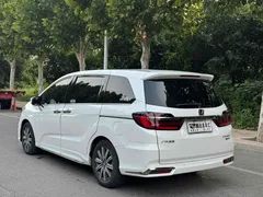 2022 Honda Odyssey 2.0L e:HEV, белый — фото 7
