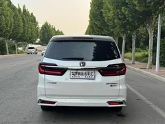 2022 Honda Odyssey 2.0L e:HEV, белый — фото 8