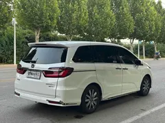 2022 Honda Odyssey 2.0L e:HEV, белый — фото 9