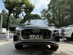 2022 Audi Q8 55 TFSI luxury dynamic model, чёрный — фото 3