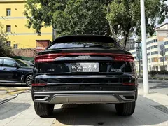 2022 Audi Q8 55 TFSI luxury dynamic model, чёрный — фото 6