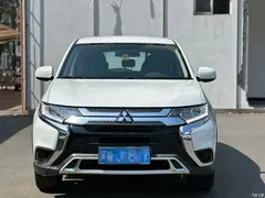 2020 Mitsubishi Outlander 2.0L 2WD Changxing 5-seater, белый — фото 2