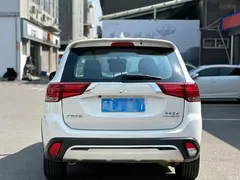 2020 Mitsubishi Outlander 2.0L 2WD Changxing 5-seater, белый — фото 5