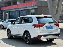 2020 Mitsubishi Outlander 2.0L 2WD Changxing 5-seater, белый — фото 9