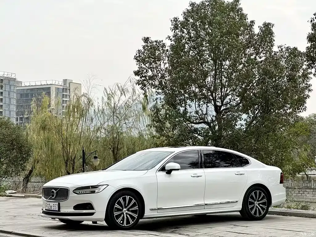 2021 Volvo S90 B5 Zhiyi Luxury