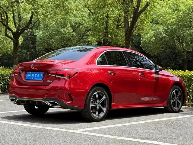 2023 Mercedes-Benz A-Class A 200 L Fashion