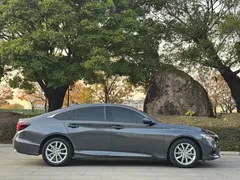 2022 Honda Accord 260TURBO Luxury — фото 15