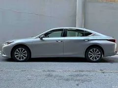 2023 Lexus ES 260 Excellence — фото 4