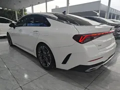 2020 Kia K5 270T CVVD Luxury Tech, белый — фото 23