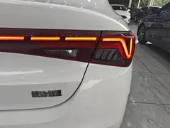2020 Kia K5 270T CVVD Luxury Tech, белый — фото 24