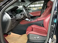 2021 BMW X6 xDrive30i M, чёрный — фото 7