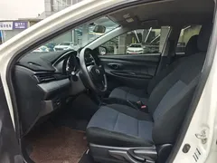 2021 Toyota Yaris L Zhixiang L 1.5L CVT Advanced, белый — фото 8